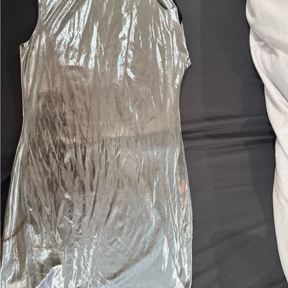 One-Shoulder Metallic Dress - Picture 3 of 4